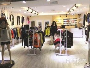 廣東深圳新港灣服裝批發城 時尚潮流與商業機遇的交匯點